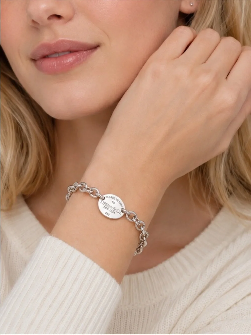 Tiffany & Co. Return to Tiffany Oval Tag Link Bracelet Sterling Silver Gift Box